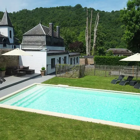 Mansion In Par Dela With Pool, Cleaning Included
